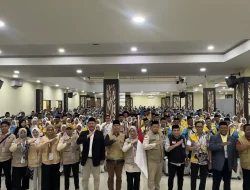 Wakil Ketua PPIH Embarkasi Makassar Lepas Jemaah Haji Kloter 3 Upg asal Kabupaten Bone