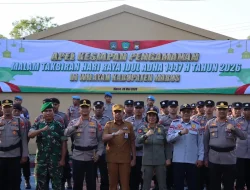Kapolres Maros Pimpin Apel Gelar Pasukan Pengamanan Malam Takbiran Idul Adha 1447 H