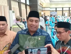 387 Calon Haji Maros Resmi Masuk Asrama, Suasana Haru Warnai Keberangkatan