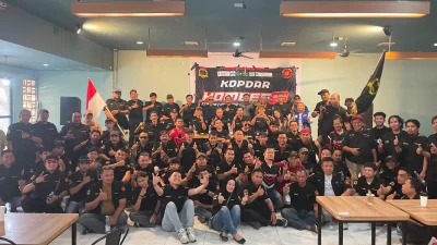 Kopdar KOMBES 33 Family di Makassar Perkuat Silaturahmi dan Solidaritas Antaranggota